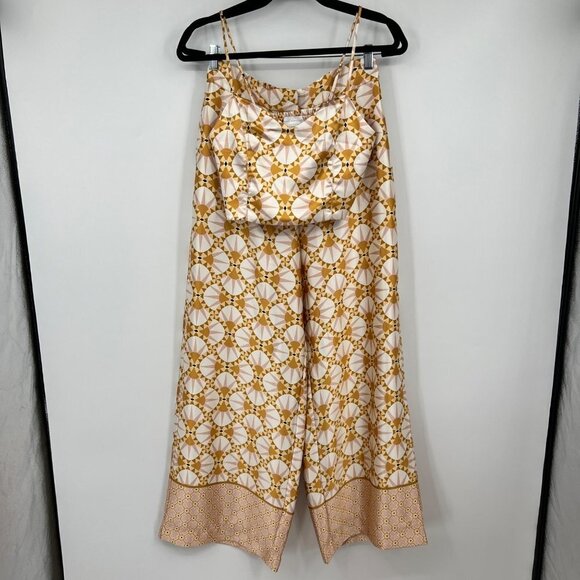 House of Harlow 1960 x REVOLVE Pants - House of Harlow 1960 x REVOLVE Wide leg pants and crop top set woman's size Medi